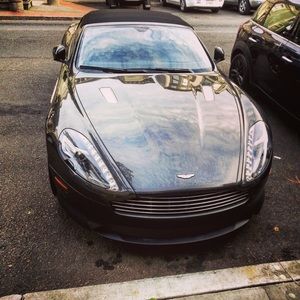 Meet your Posher, Dennis